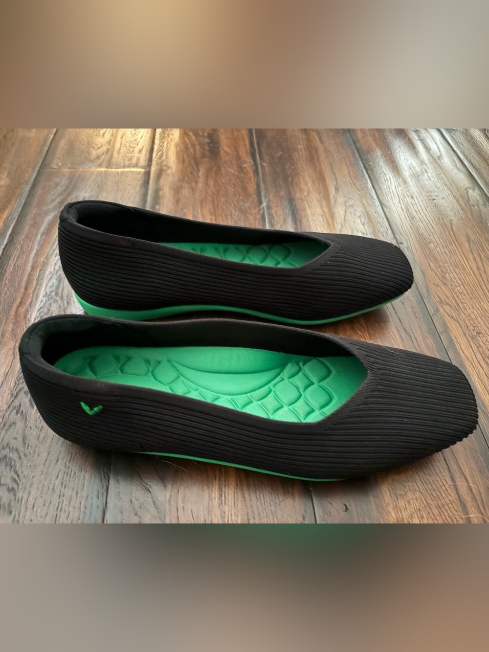 Vivaia Black Flats with Green soles NWOT